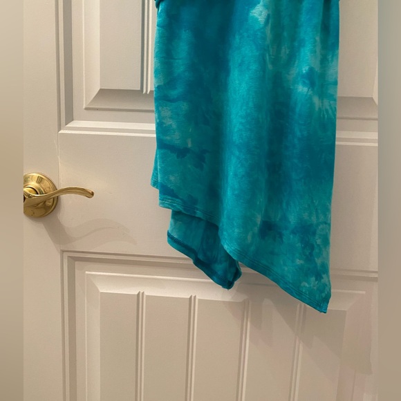 GENTLY USED VENUS SIZE LARGE SLEEVELESS BEADED TOP UNEVEN HEM TIE DYED LOOK - Picture 5 of 13